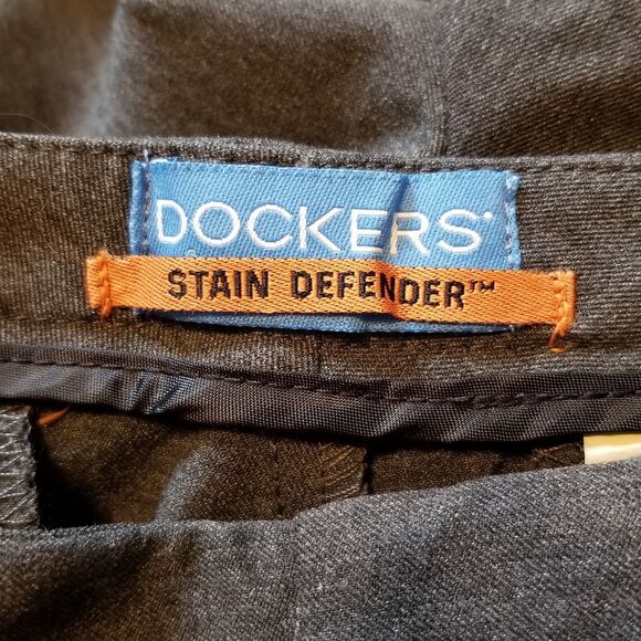 Dockers Stain Defender Women's Size 12 Pleated Grey Dress Pants Favorite Fit - Picture 5 of 9